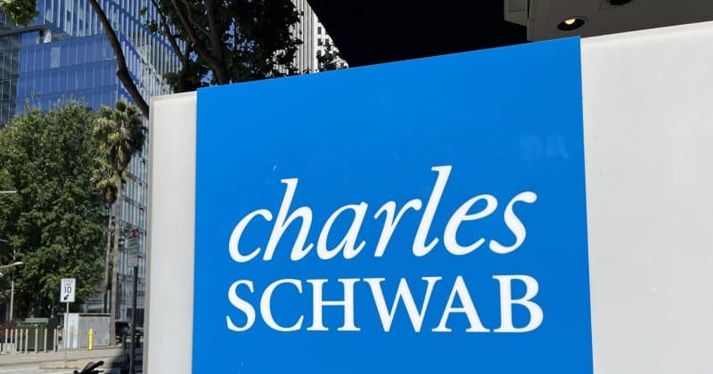 Charles Schwab imposes new margin requirements for long-short strategies