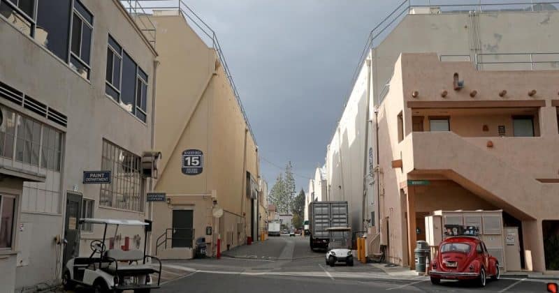Netflix signs contract to acquire Radford Studio Center from Goldman Sachs at a steep discount