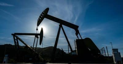 Oil tops $80 as US-Iran talk cancellation reignites supply fears