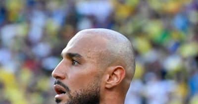 Noussair Mazraoui considers retirement after World Cup to memorize the Qur’an and become an imam
