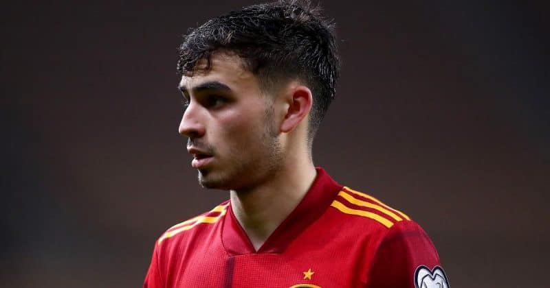 Pedri faces suspension if he receives yellow card today