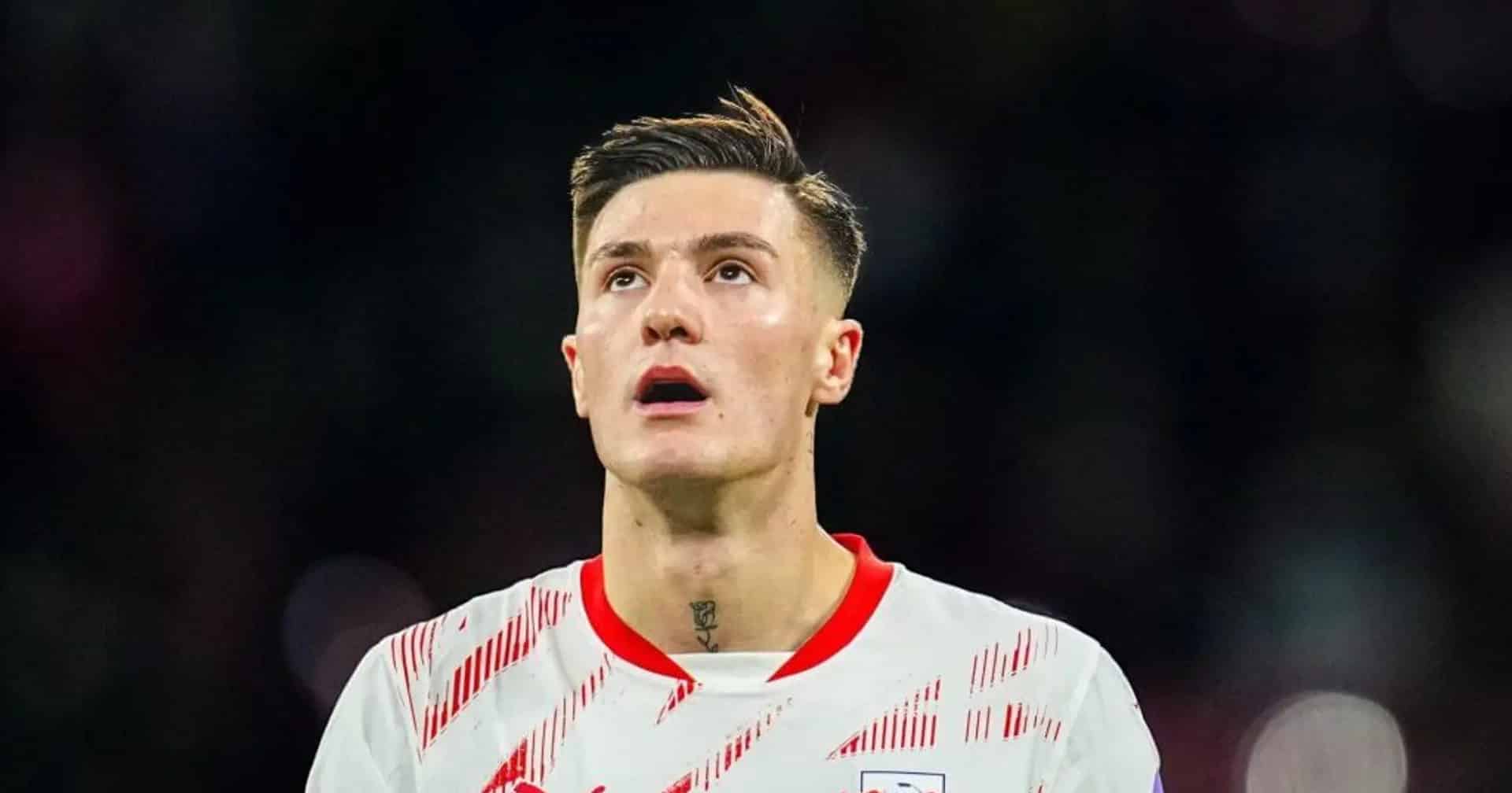 Manchester United rejects offers for Benjamin Šeško this summer