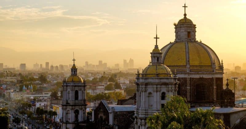 Mexico taps global bond markets for massive debt buyback amid rating pressure