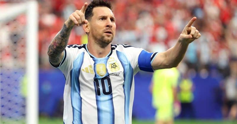 Lionel Messi sets World Cup record with 17th goal for Argentina