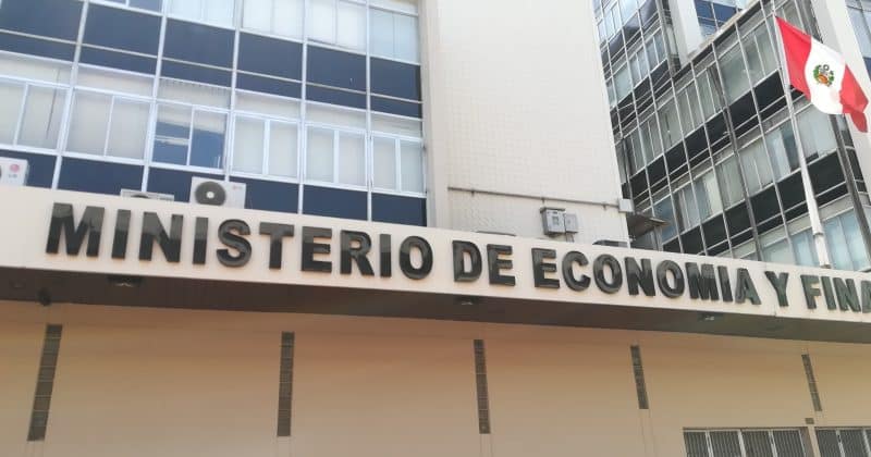 Ministerio de Economía y Finanzas proposes raising fiscal space amid union negotiations