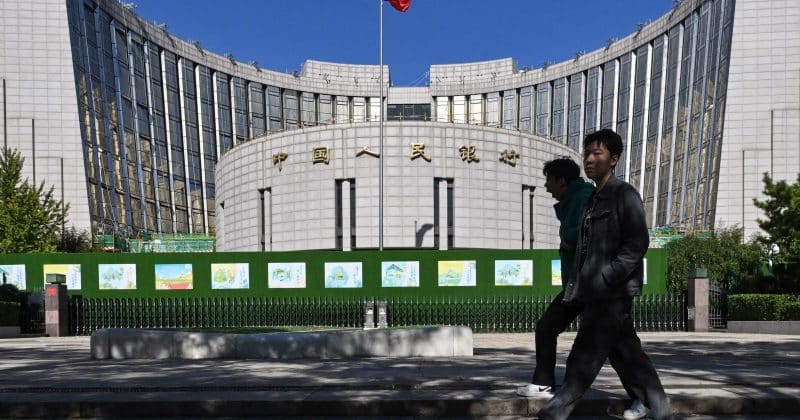 People’s Bank of China weakens yuan fixing for fourth straight session, signaling growth over stability