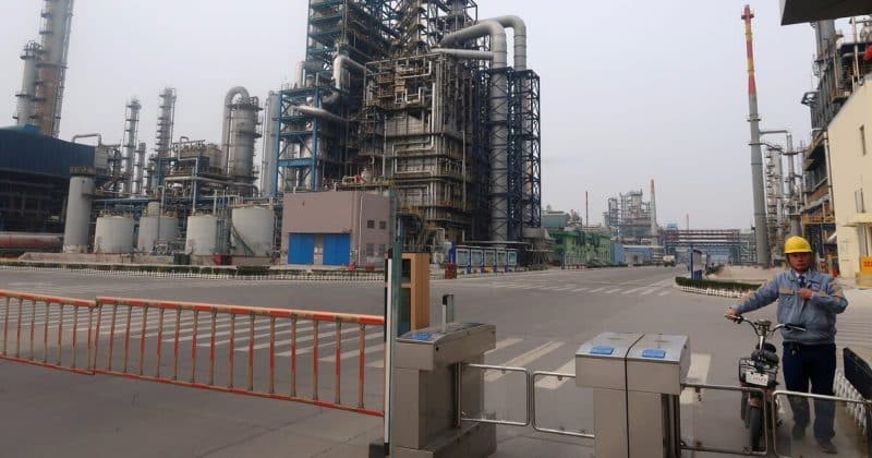 China’s independent oil refiners cut operating rates to nine-year low