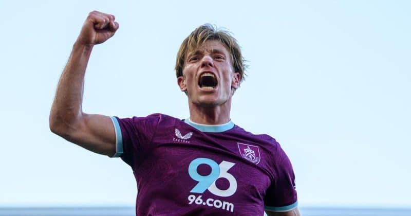Brentford shows interest in Burnley attacker Zian Flemming after relegation opens door