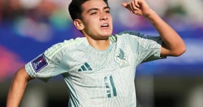 Gilberto Mora makes first World Cup start for Mexico
