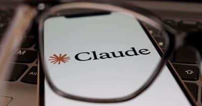 Anthropic’s Claude is gaining ground on ChatGPT among paying users, and crypto should be paying attention