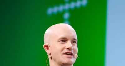 Coinbase CEO Brian Armstrong criticizes banks for undermining Trump’s crypto agenda