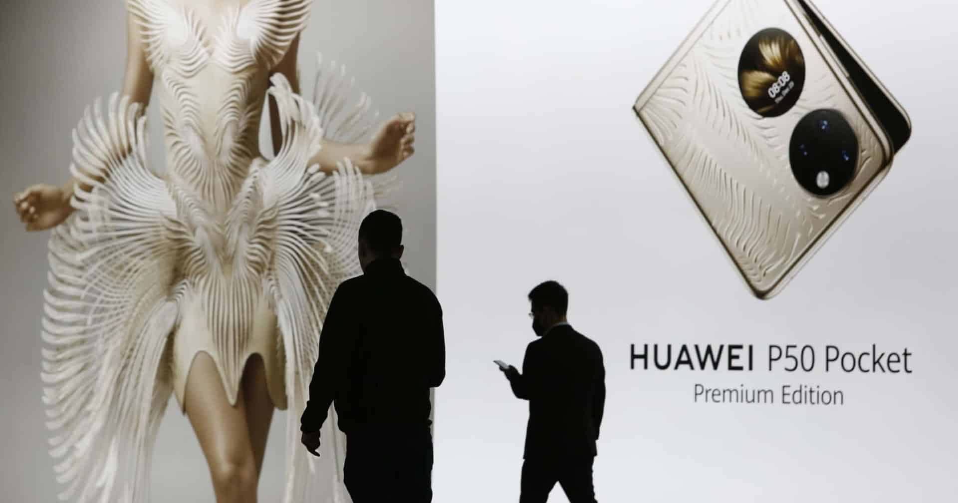 US expands ban on Chinese technology imports, targeting Huawei, ZTE, and surveillance equipment makers