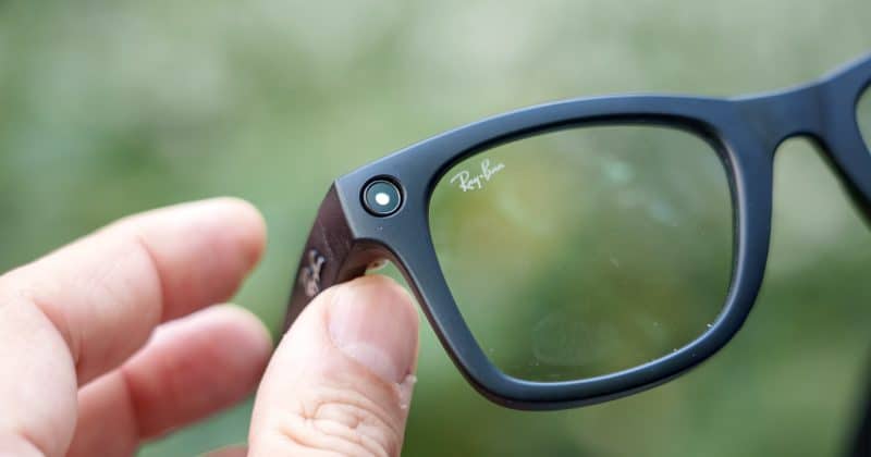 Meta leads smart glasses market with 84% share amid AI push