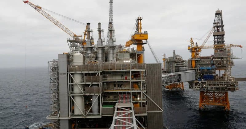 Norway oil service lockout disrupts offshore drilling, threatens 12,000 barrels per day