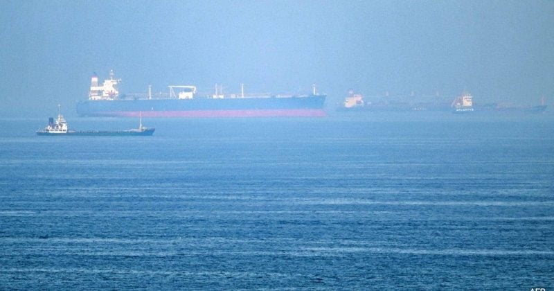 Tanker damaged by projectile in Strait of Hormuz amid US-Iran tensions