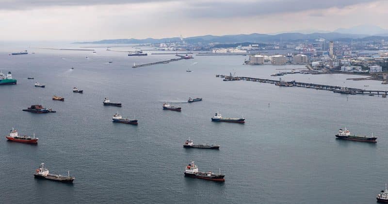 Iraq urges Iran to reopen Strait of Hormuz as crypto toll system emerges from crisis