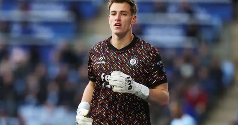 Rangers consider bid for Manchester United goalkeeper Radek Vítek amid transfer battle