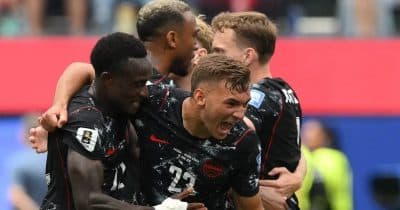 Canada defeats South Africa in World Cup knockout debut