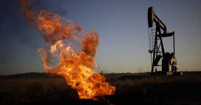 US oil production reaches record high in April as output climbs to 13.47 million barrels per day