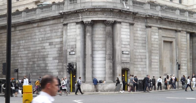 Bank of England warns AI agents could trigger market meltdown