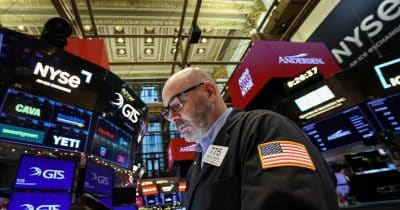 Retail traders smash Wall Street records, transforming stock market dynamics