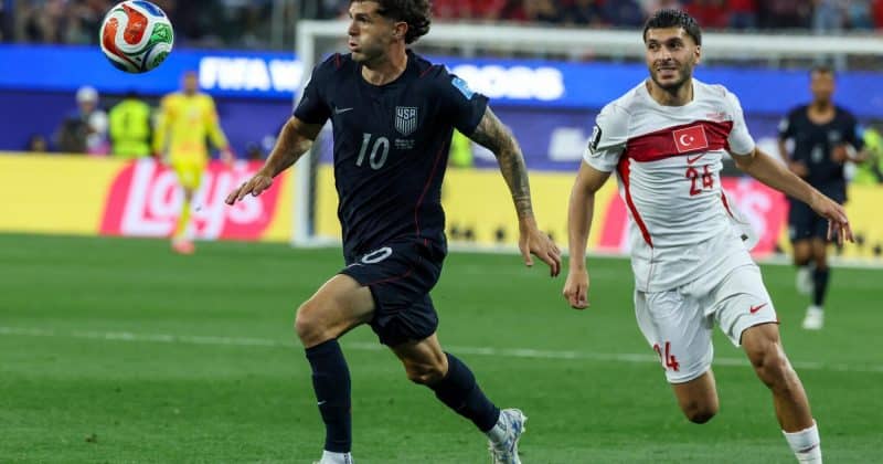 United States takes 1-0 lead against Bosnia in World Cup knockout match