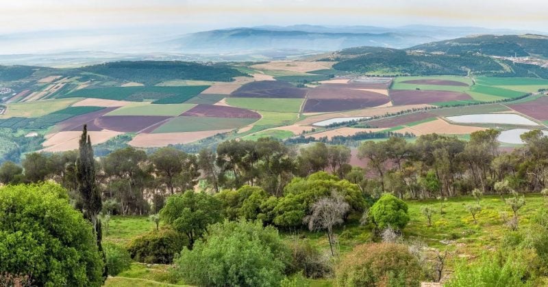 Air raid sirens sound in northern Israel amid tensions with Hezbollah