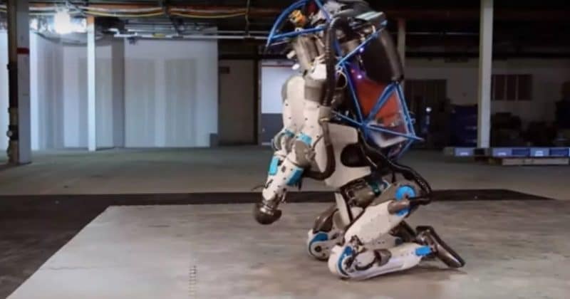 Boston Dynamics’ Atlas robot walks onto FIFA World Cup pitch, and crypto has nothing to do with it