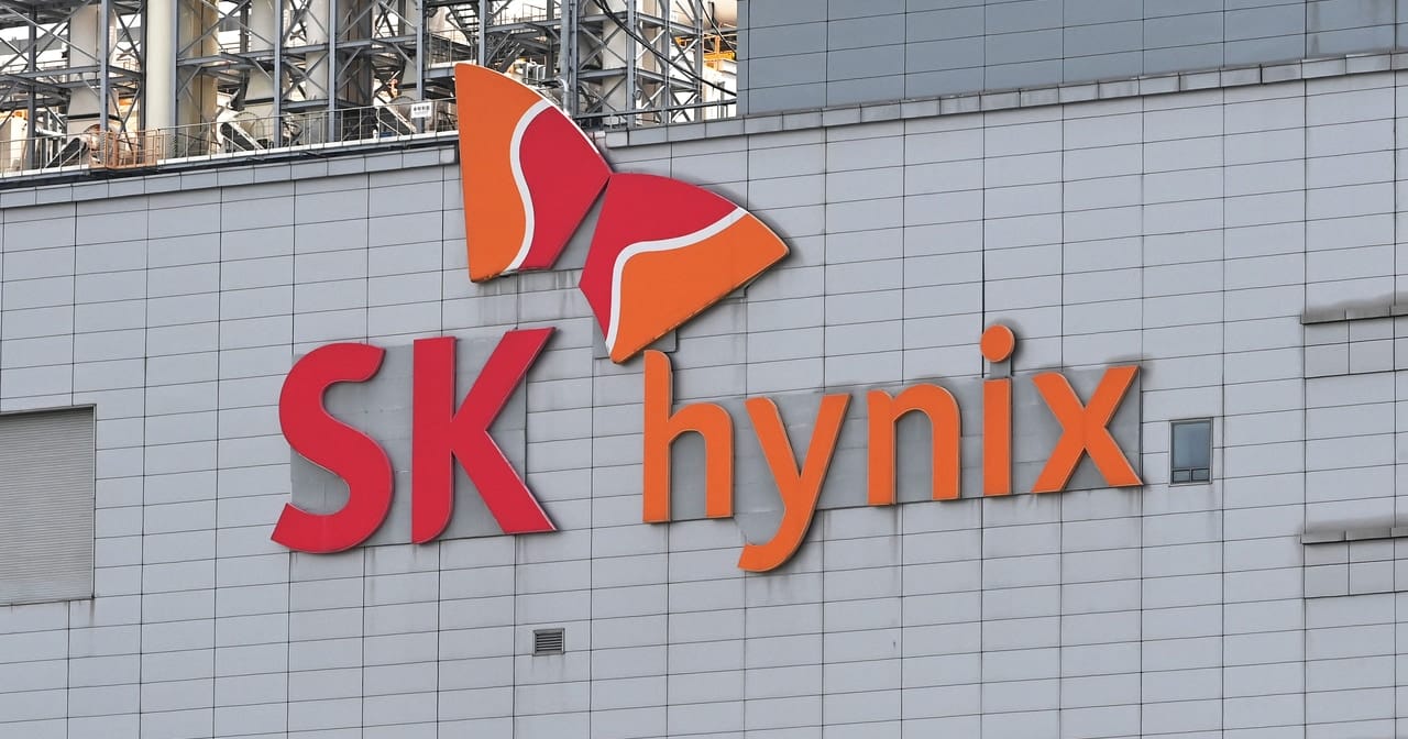 SK Hynix plans Nasdaq listing to raise $28B for AI memory buildout