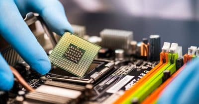 Intel stock rebounds amid semiconductor sector dynamics