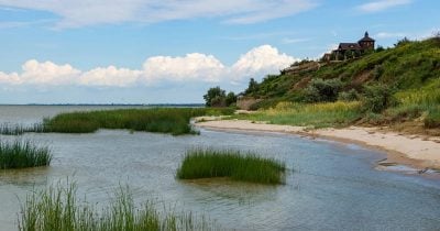 Ukraine escalates attacks on Russian ships in Azov Sea