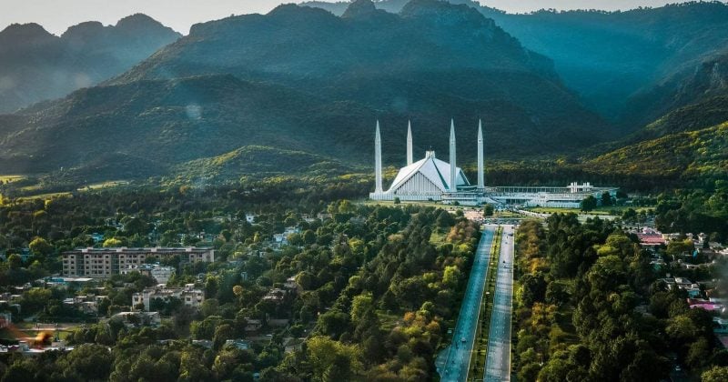 Pakistan’s army chief mediates US-Iran tensions amid fragile ceasefire