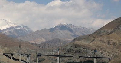 US strikes on Iranian railway bridges rattle crypto markets as geopolitical risk spikes