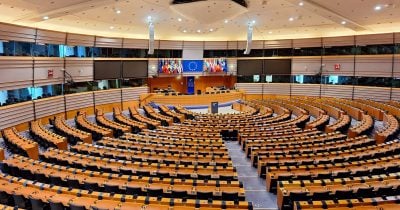 European Parliament approves digital euro negotiations after right-wing bloc fails to block vote