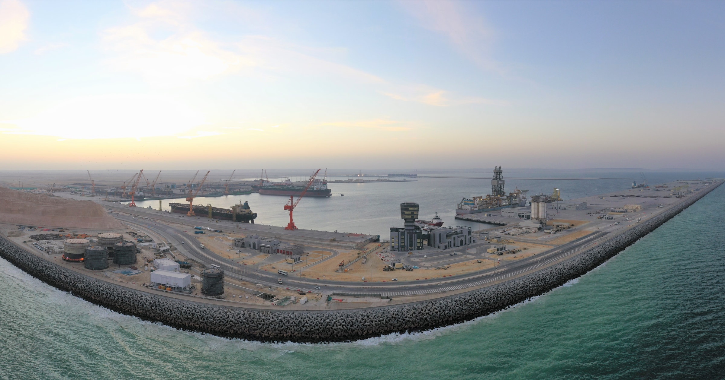 IRGC strikes US logistics facilities at Oman’s Duqm port in third retaliation round