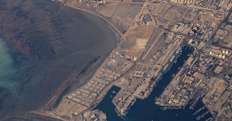 Explosions reported near Bandar Abbas amid US-Iran tensions