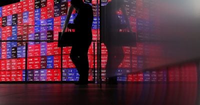 Asia markets volatile as Trump threatens Hormuz cargo levy