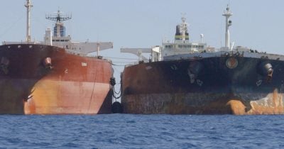 Moscow struggles to sell crude as tanker inventories rise, pressuring global energy markets