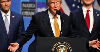 Trump drops Hormuz toll plan, seeks Gulf investments in US economy