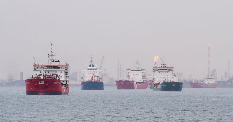 Russia struggles to deliver crude oil amid 135 million barrel backlog at sea