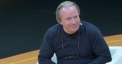 Linus Torvalds backs AI coding tools in Linux kernel, tells critics to fork off