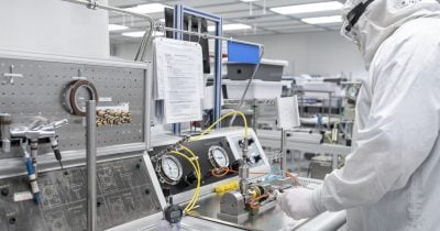 South Korea’s chip boom drives record growth and forces the central bank’s hand