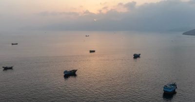 Iran’s IRGC commander vows continued strikes near Strait of Hormuz, and crypto markets are paying attention