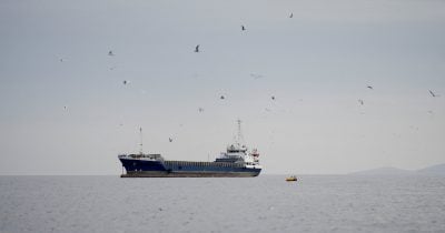 Iran warns US allies of consequences in Strait of Hormuz amid ongoing conflict