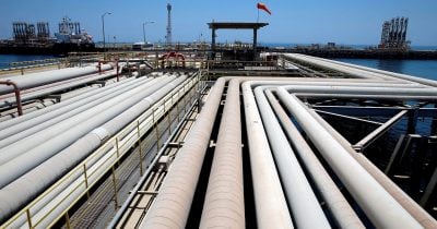 Houthis impose maritime embargo on Saudi Arabia, threaten global oil supply