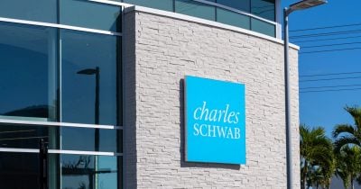 Schwab earnings top estimates as retail investors remain active