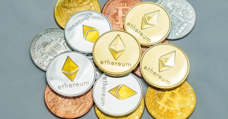 Memecoins paired with tokenized stocks are now moving actual stock prices