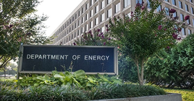 US backs major AI computing hub on federal land with DOE initiative