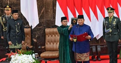 Indonesia Central Bank Head Resigns Amid Policy Shift