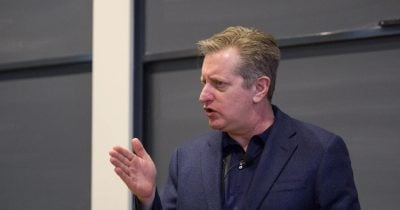 Steve Eisman expresses doubts about AI, sells key tech stock